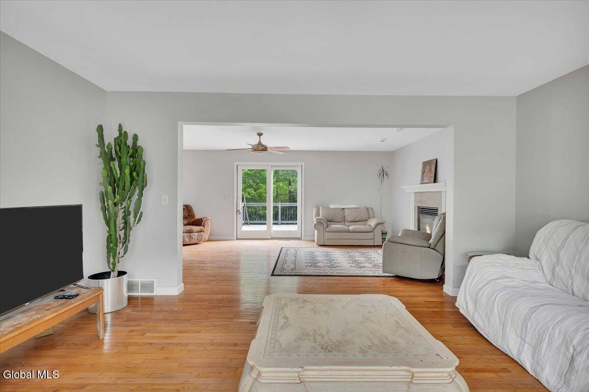 727 Riverview Road Rexford, NY 12148 - Photo 15 of 47 08-P1473284-1