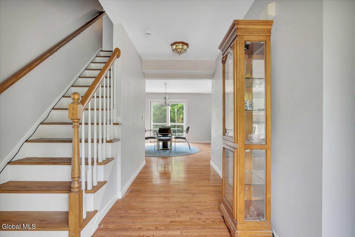 727 Riverview Road Rexford, NY 12148 - Photo 4 of 47 03-P1473272