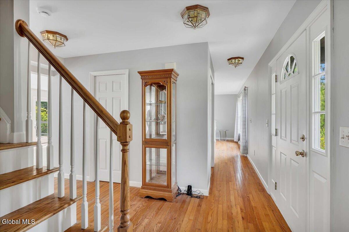 727 Riverview Road Rexford, NY 12148 - Photo 5 of 47 06-P1473266