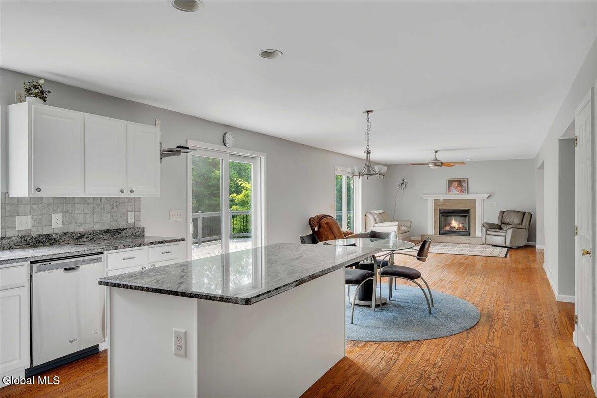 727 Riverview Road Rexford, NY 12148 - Photo 9 of 47 13-P1473315-1