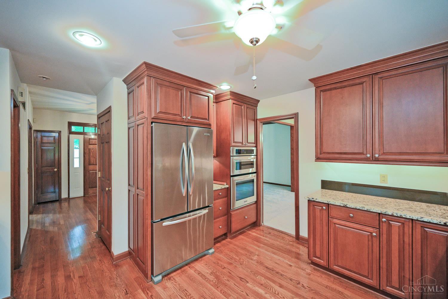 8650 Green Road Cincinnati, OH 45255 - Photo 13 of 57