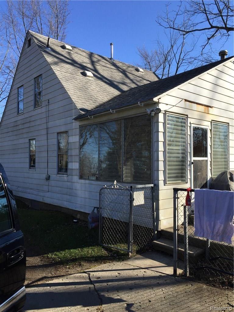 6992 Haggerty Road Belleville, MI 48111 - Photo 2 of 12 IMG_1451.JPG