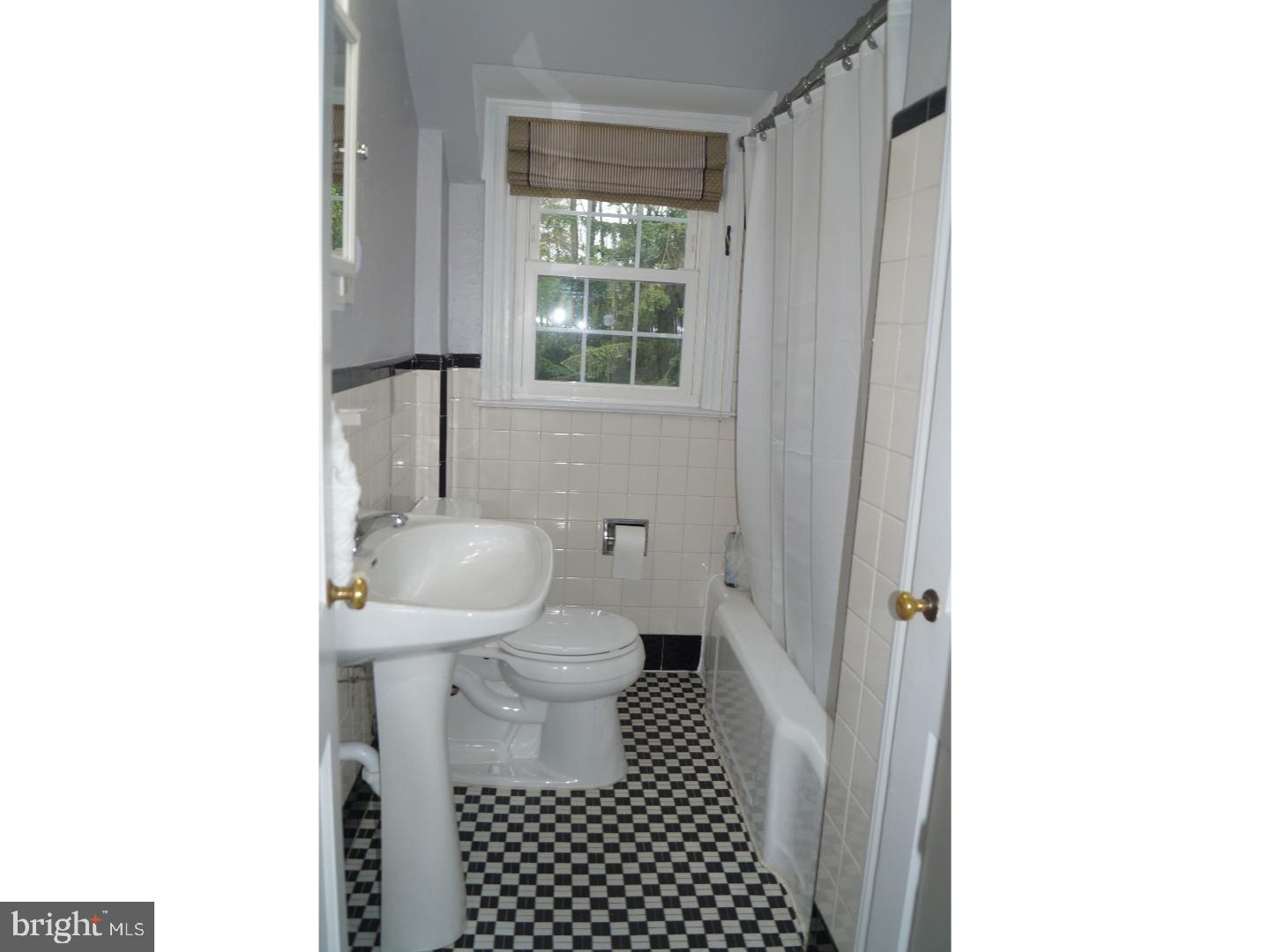 314 Old Lancaster Road Devon, PA 19333 - Photo 17 of 19 Bathroom