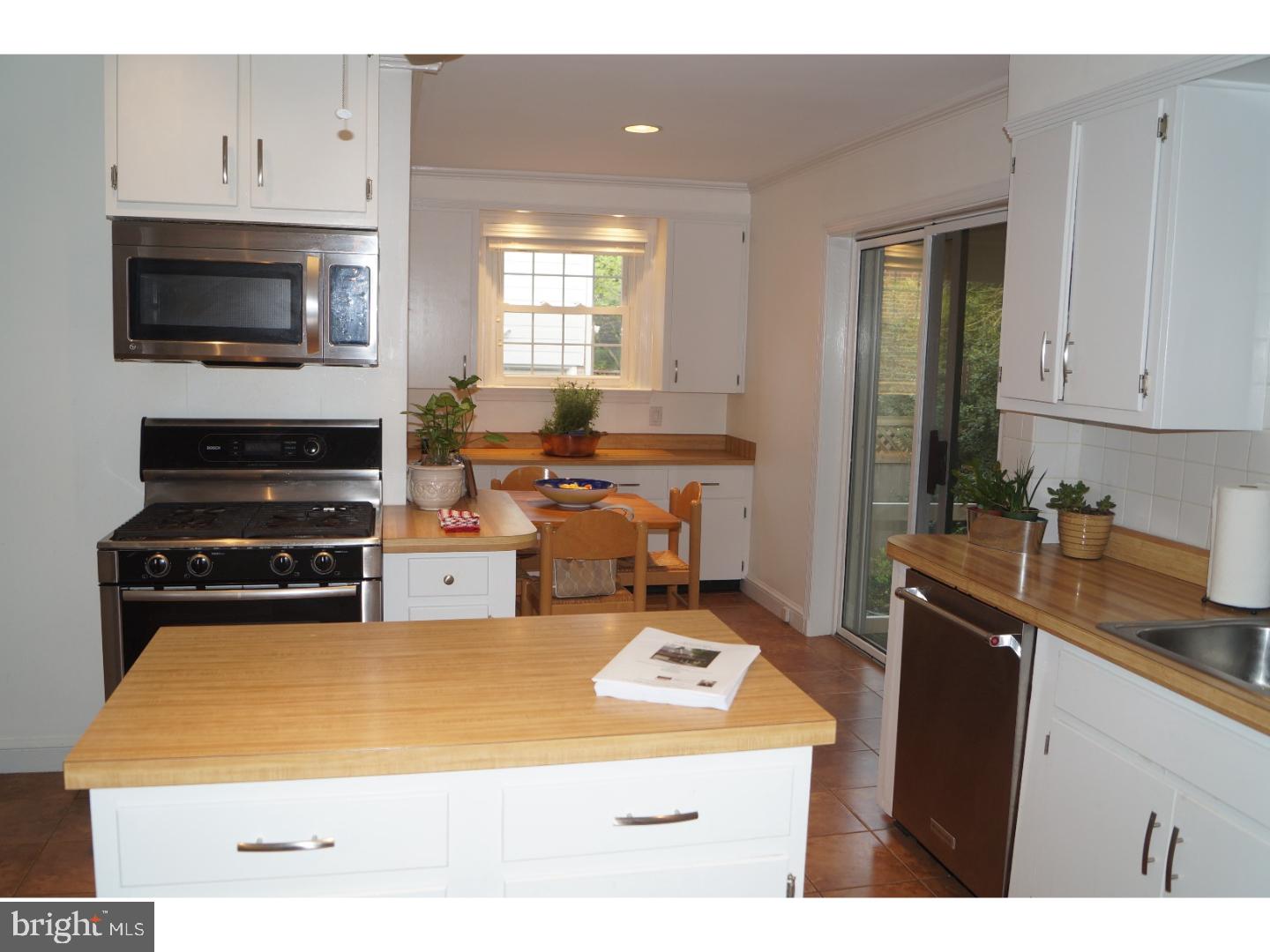 314 Old Lancaster Road Devon, PA 19333 - Photo 7 of 19 Kitchen