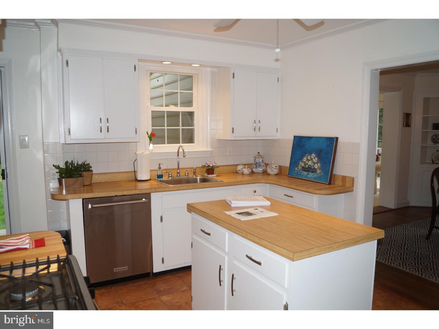 314 Old Lancaster Road Devon, PA 19333 - Photo 8 of 19 Kitchen