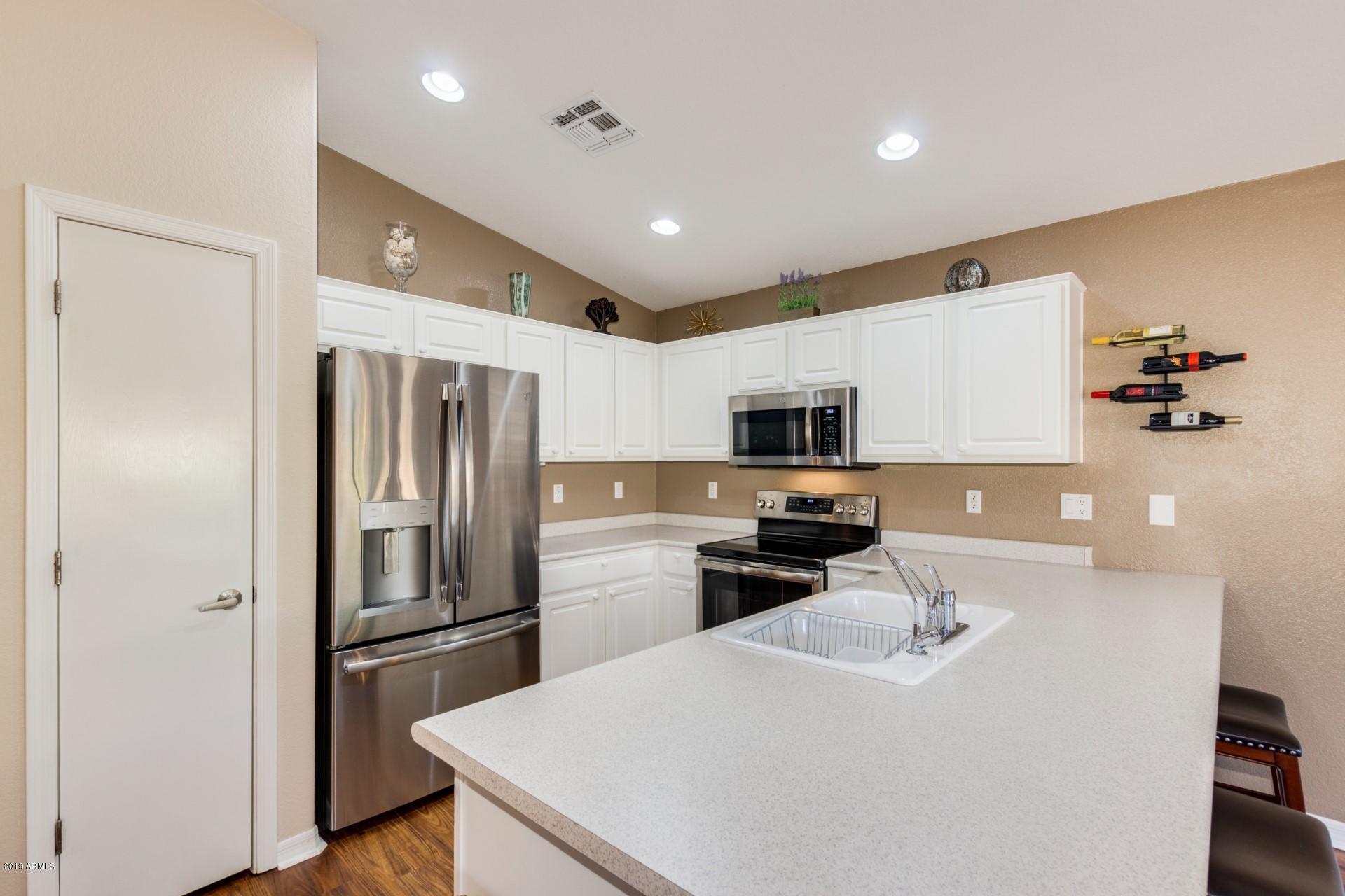 4610 East Walnut Road Gilbert, AZ 85298 - Photo 8 of 49 0011-Walnut (12)