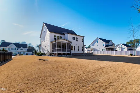 $825,000 | 817 Crimson Rdg Trail, Fuquay-Varina, NC 27526