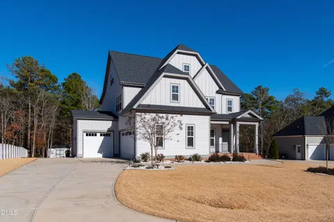 $825,000 | 817 Crimson Rdg Trail, Fuquay-Varina, NC 27526