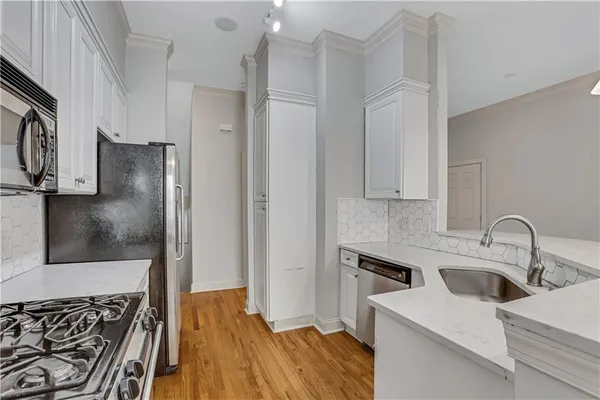 $525,000 | 225 Carlyle Park Drive, Atlanta, GA 30307