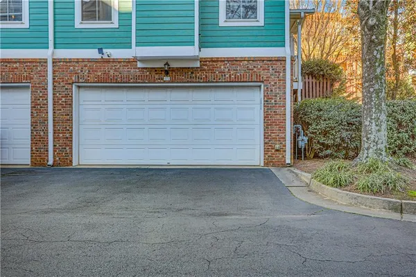 $525,000 | 225 Carlyle Park Drive, Atlanta, GA 30307