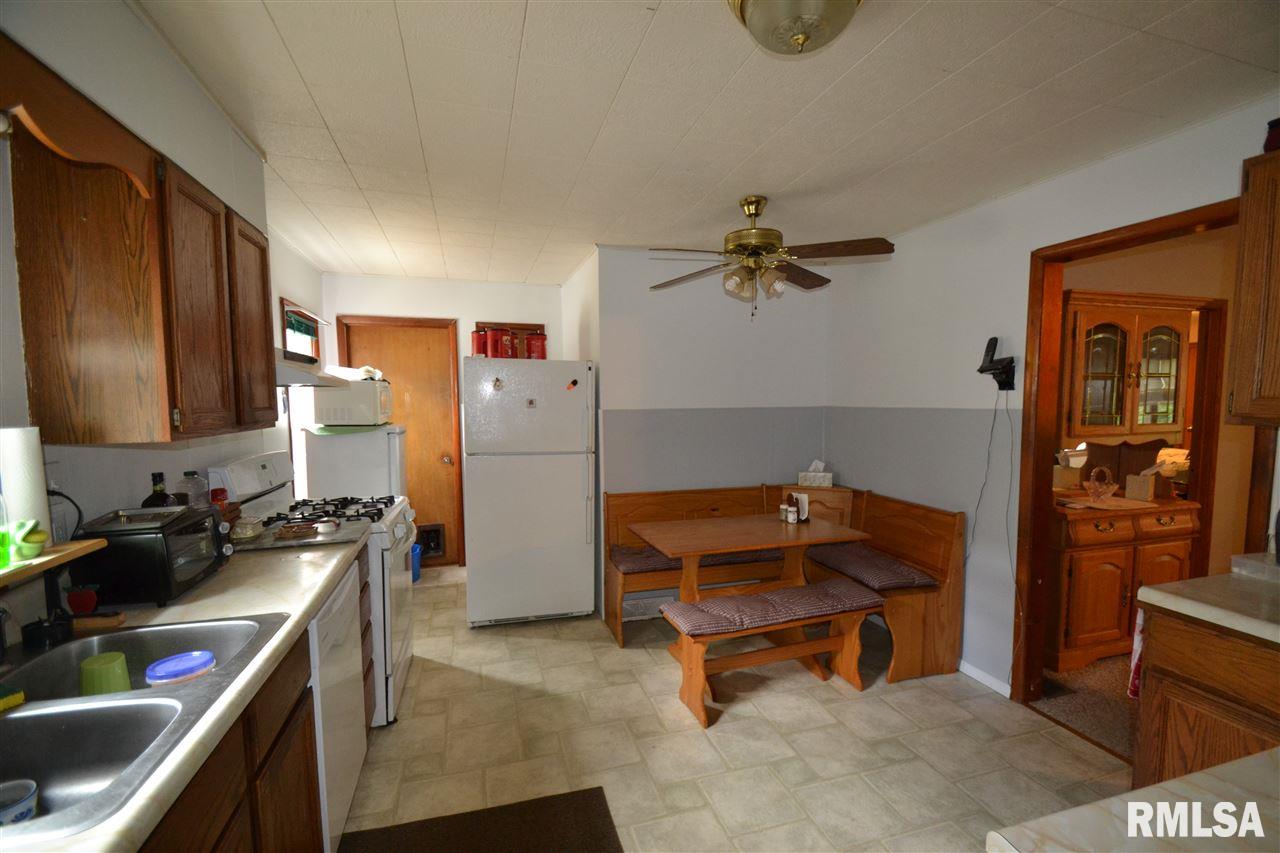6216 North Koerner Road Peoria, IL 61615 - Photo 11 of 21 Gallery Image 11