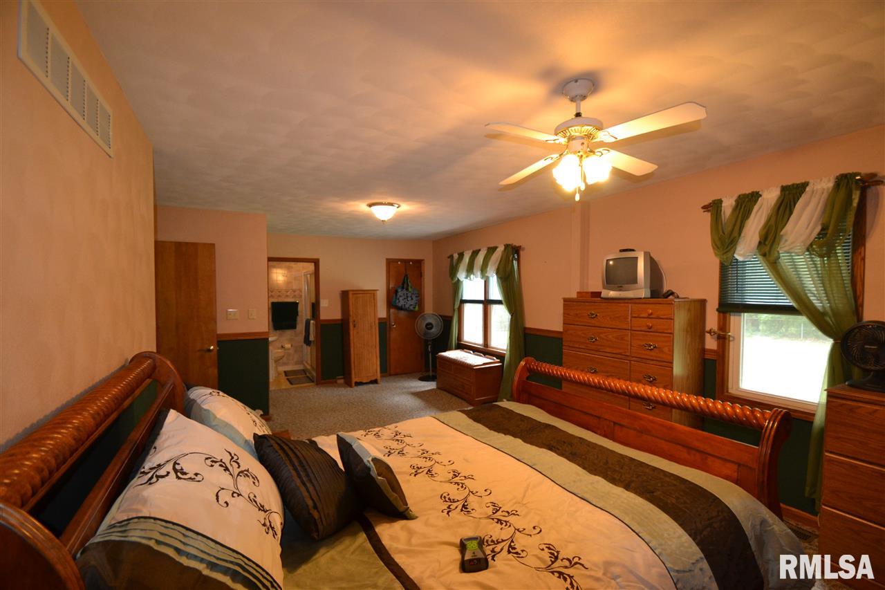 6216 North Koerner Road Peoria, IL 61615 - Photo 8 of 21 Gallery Image 8