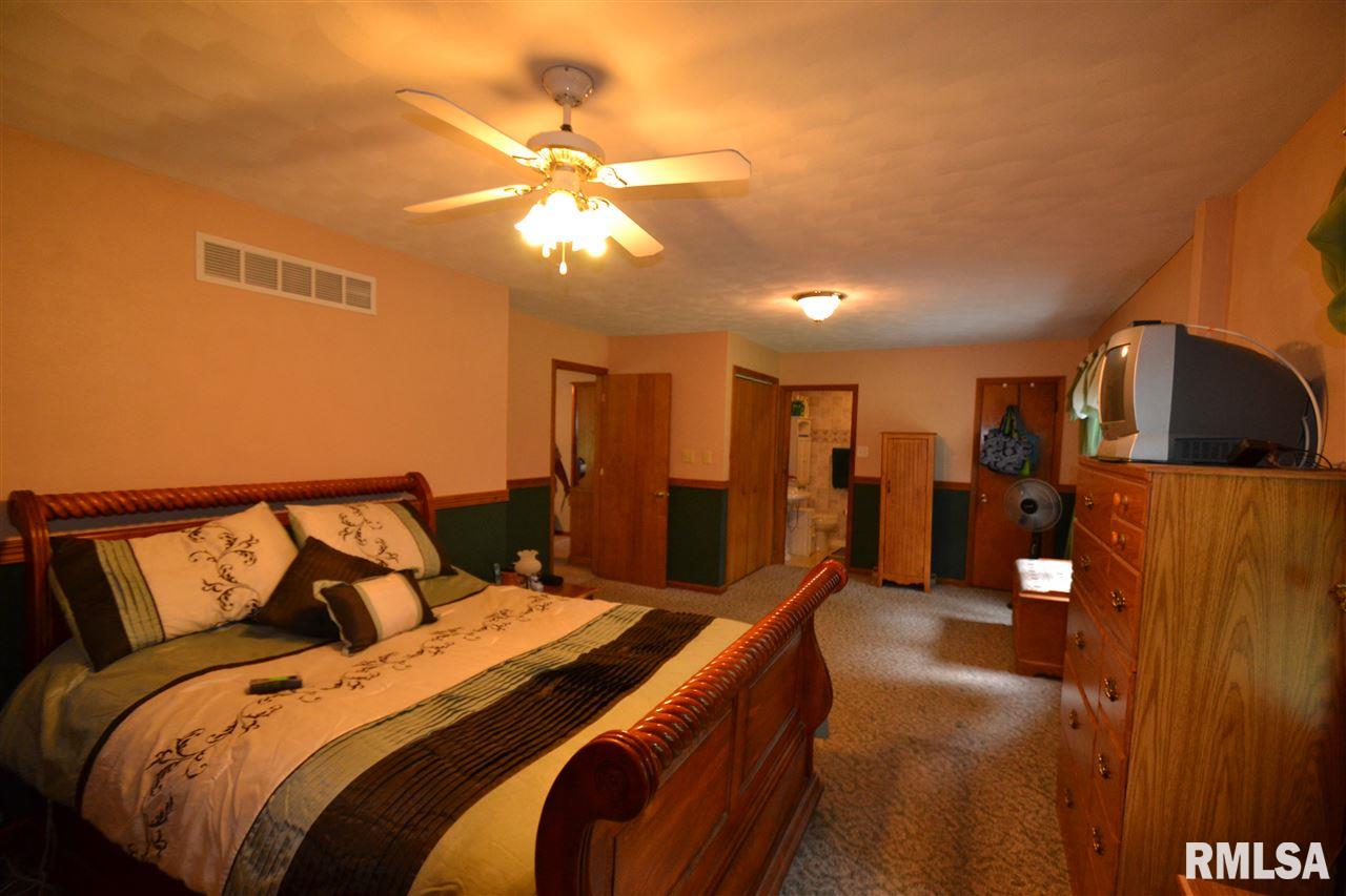 6216 North Koerner Road Peoria, IL 61615 - Photo 9 of 21 Gallery Image 9