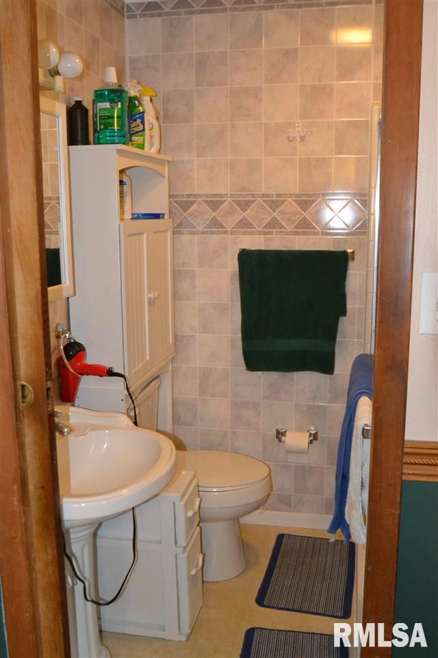 6216 North Koerner Road Peoria, IL 61615 - Photo 10 of 21 Gallery Image 10