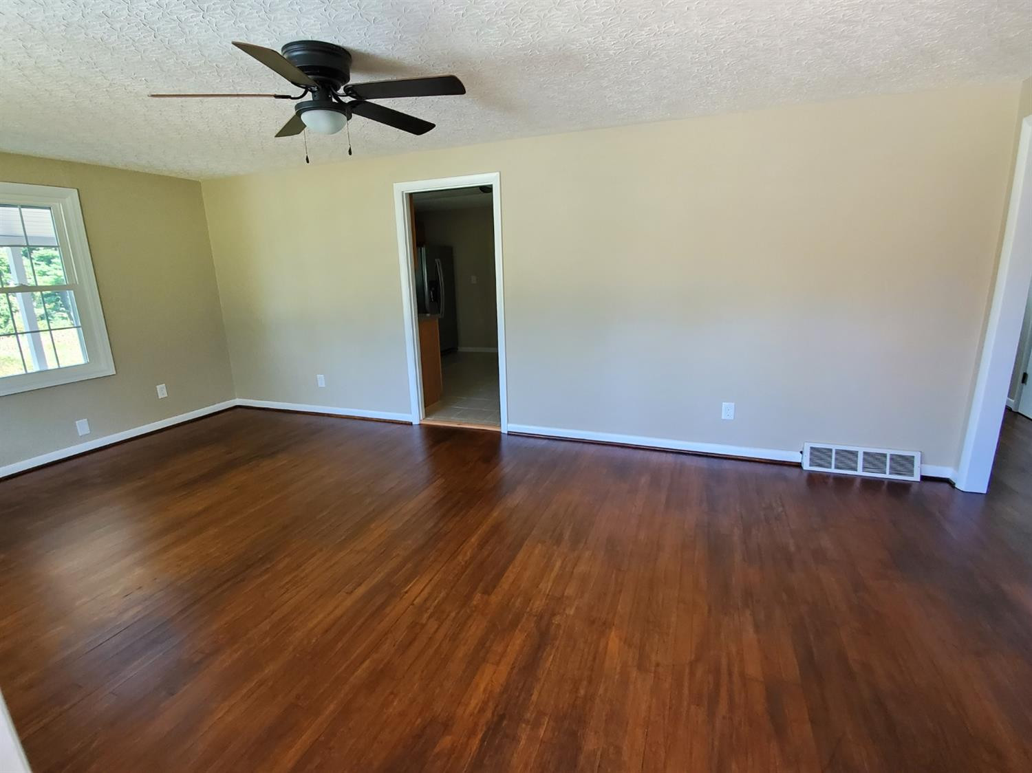 90 1st Street Perryville, KY 40468 - Photo 6 of 15 Photo 6