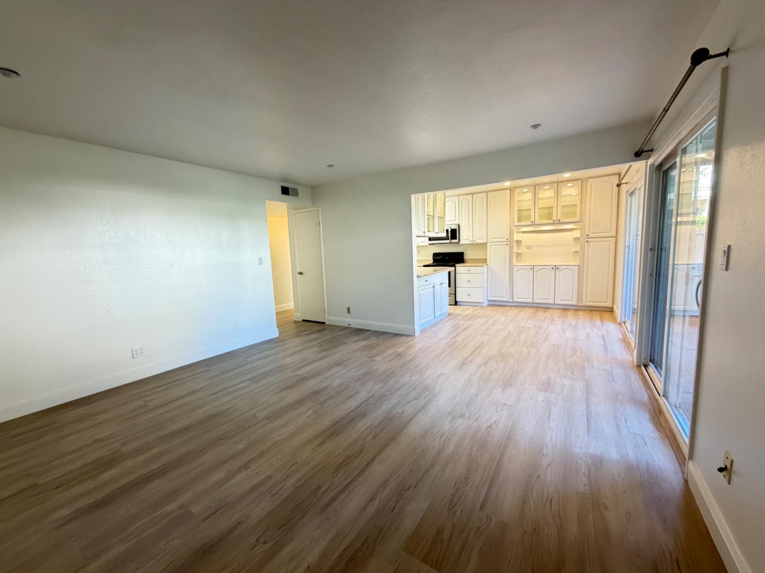 6241 Riverside Boulevard, Unit 112 Sacramento, CA 95831 - Photo 8 of 34