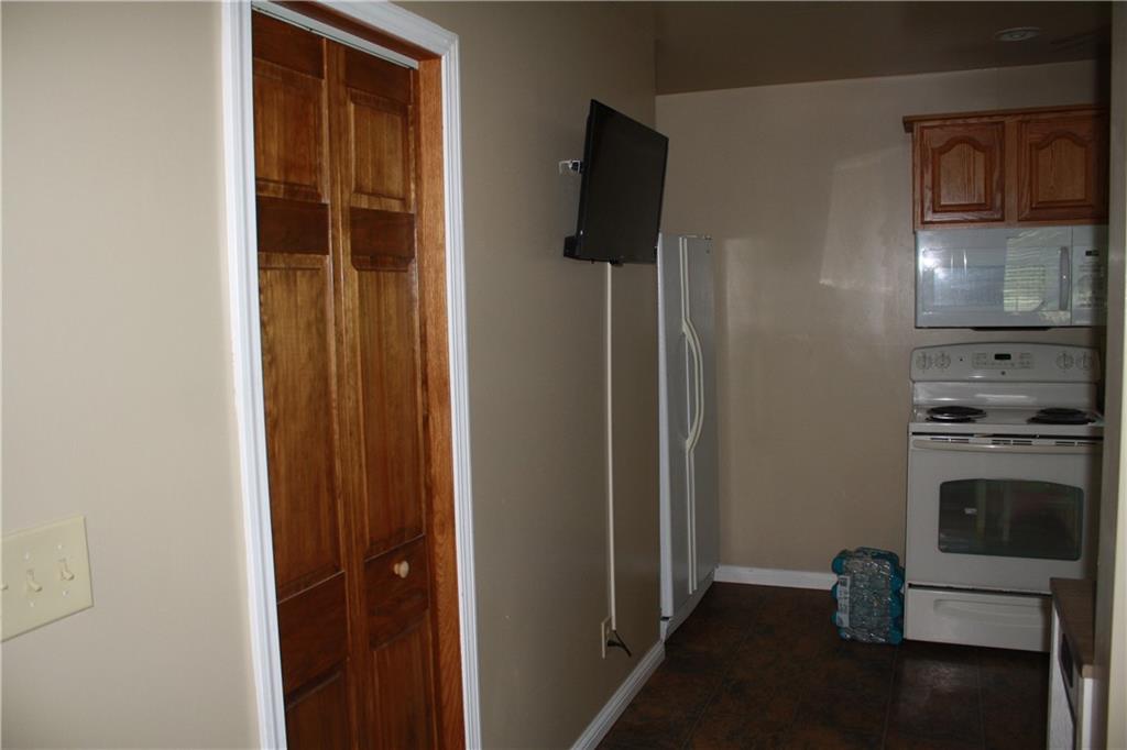 3950 Ivanhoe Road Sharpsville, PA 16150 - Photo 10 of 32