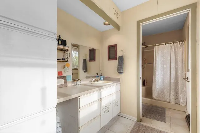 $555,000 | 727 Browning Circle, Oconomowoc, WI 53066