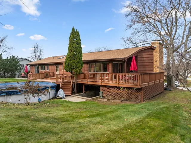 $555,000 | 727 Browning Circle, Oconomowoc, WI 53066