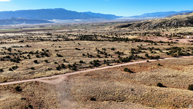 2600 Sevier Valley Canal Road Richfield, UT 84701 - Photo 32 of 63 View of mountain background