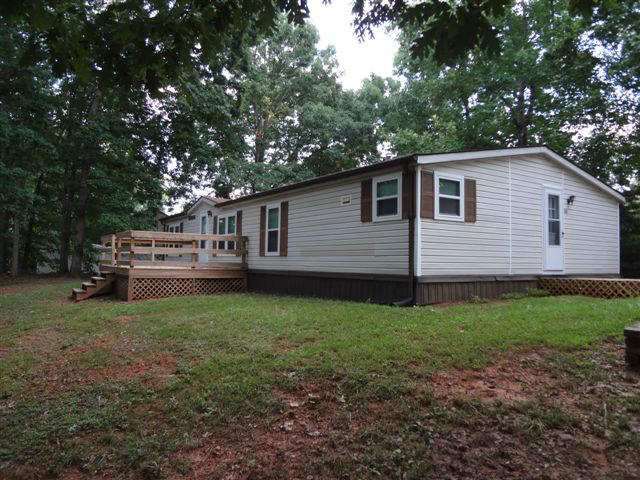 235 Beacon Hill Road Vinton, VA 24179 - Photo 2 of 35 DSC00842