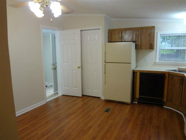 235 Beacon Hill Road Vinton, VA 24179 - Photo 12 of 35 DSC00856