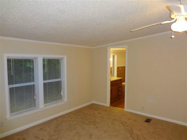 235 Beacon Hill Road Vinton, VA 24179 - Photo 20 of 35 DSC00864
