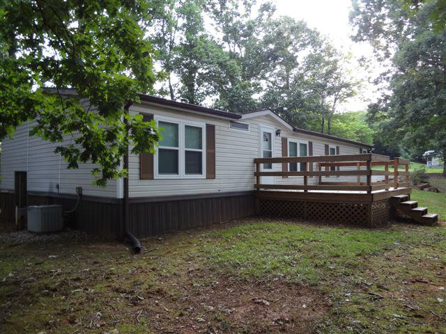 235 Beacon Hill Road Vinton, VA 24179 - Photo 3 of 35 DSC00846