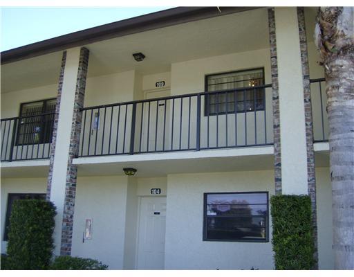 23288 Southwest 57th Avenue, Unit 1090 Boca Raton, FL 33428 - Photo 1 of 11 Primary Photo