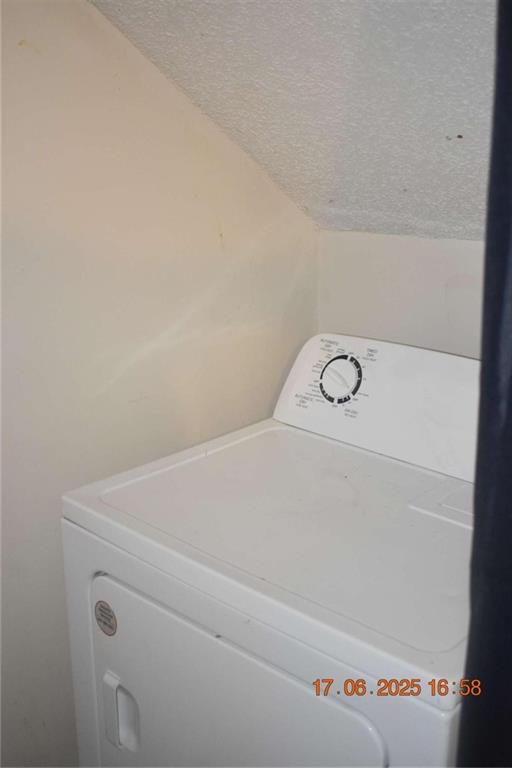 4433 Azalea Drive Macon, GA 31210 - Photo 16 of 24 a close up view of a bath tub