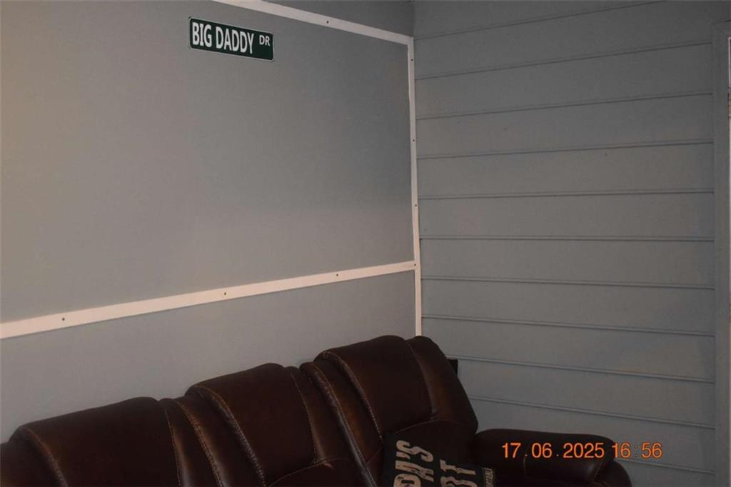 4433 Azalea Drive Macon, GA 31210 - Photo 9 of 24 a view of a closet