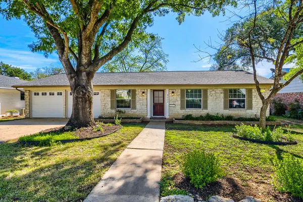 $775,000 | 4903 Buckskin Pass, Austin, TX 78745