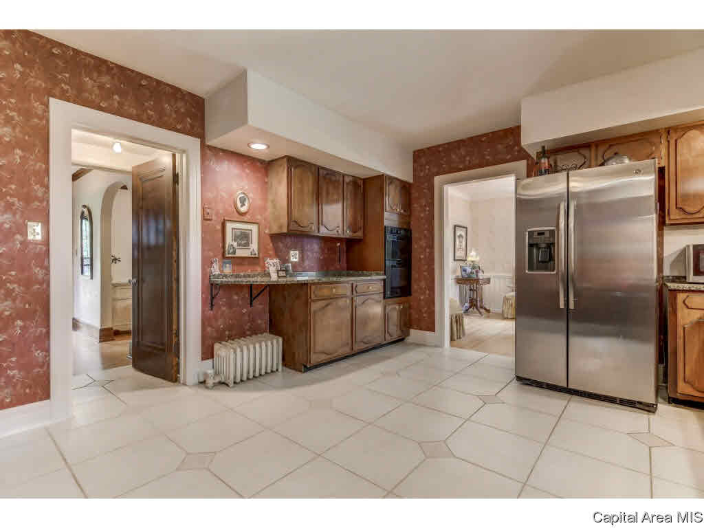 1919 South Bates Springfield, IL 62704 - Photo 11 of 25
