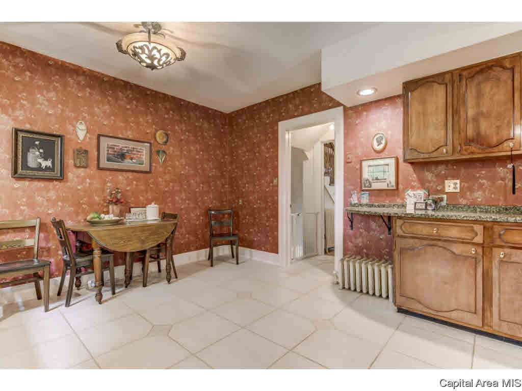 1919 South Bates Springfield, IL 62704 - Photo 10 of 25
