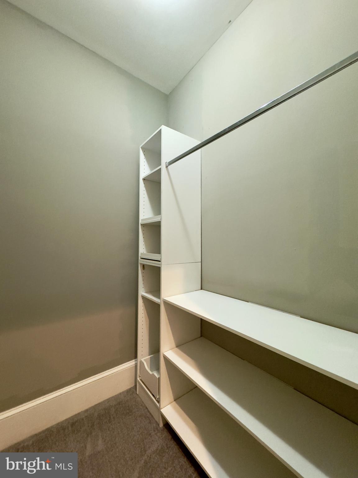 7 West Mulberry Street, Unit 4 Baltimore, MD 21201 - Photo 15 of 19 a bathroom with a bathtub