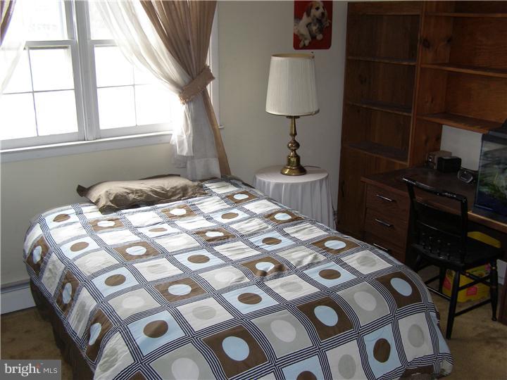 626 Manchester Road Norristown, PA 19403 - Photo 14 of 25 Bedroom 2