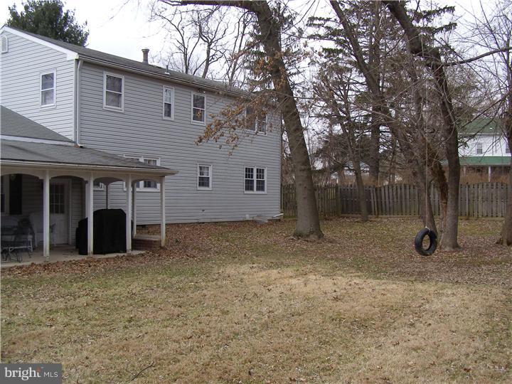 626 Manchester Road Norristown, PA 19403 - Photo 21 of 25 Exterior Back
