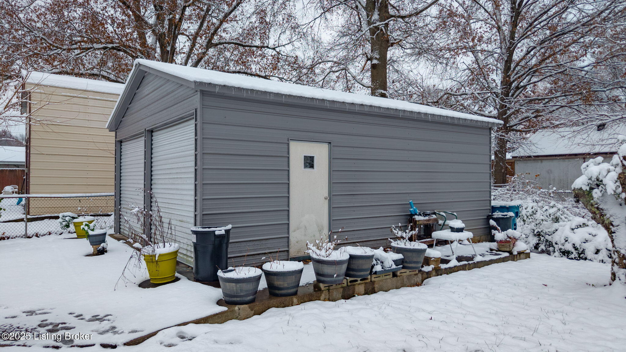 5314 Adkins Road Louisville, KY 40219 - Photo 40 of 43 2 CAR GARAGE ADKINS