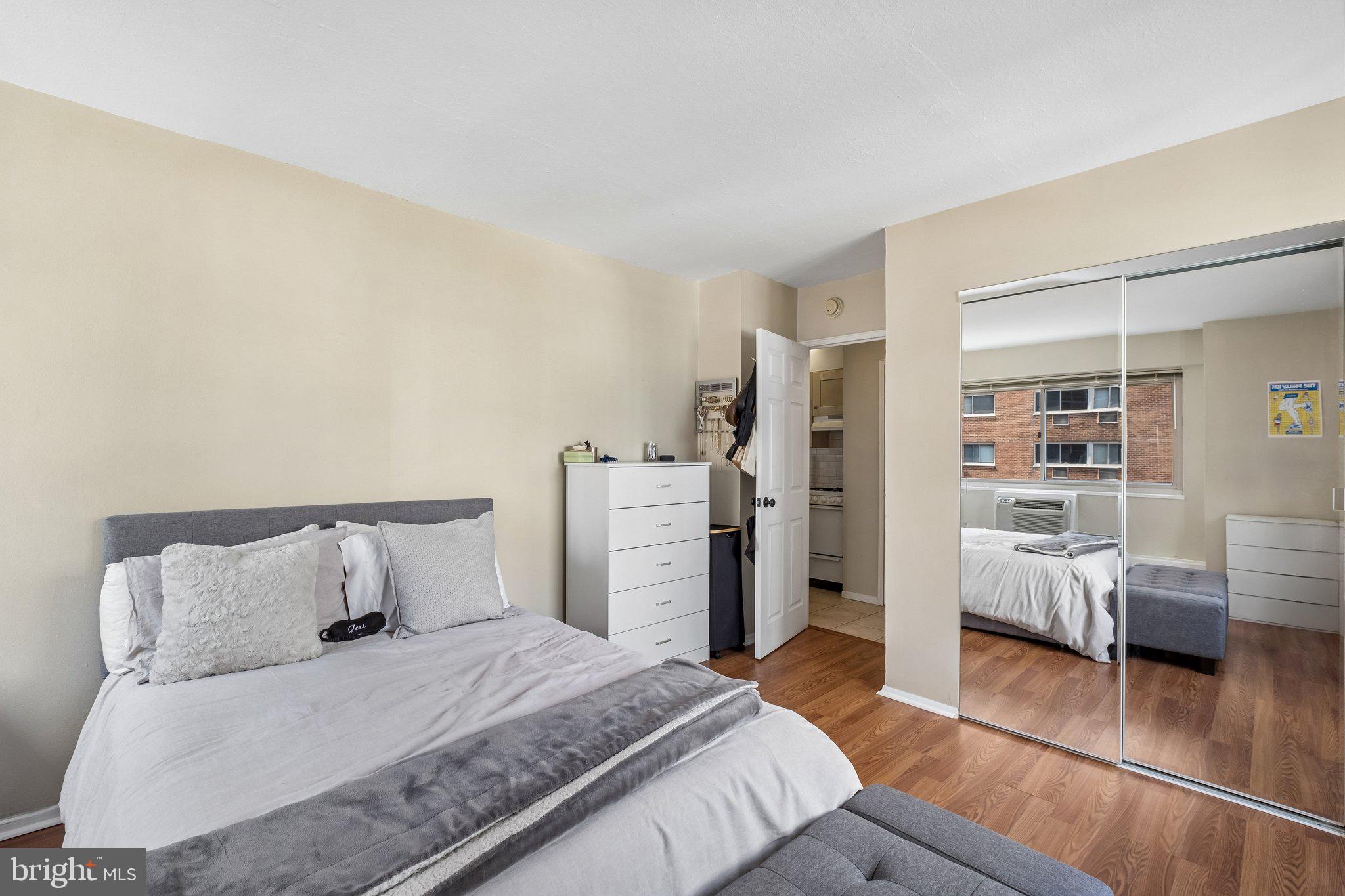 2101 Chestnut Street, Unit 1019 Philadelphia, PA 19103 - Photo 14 of 26