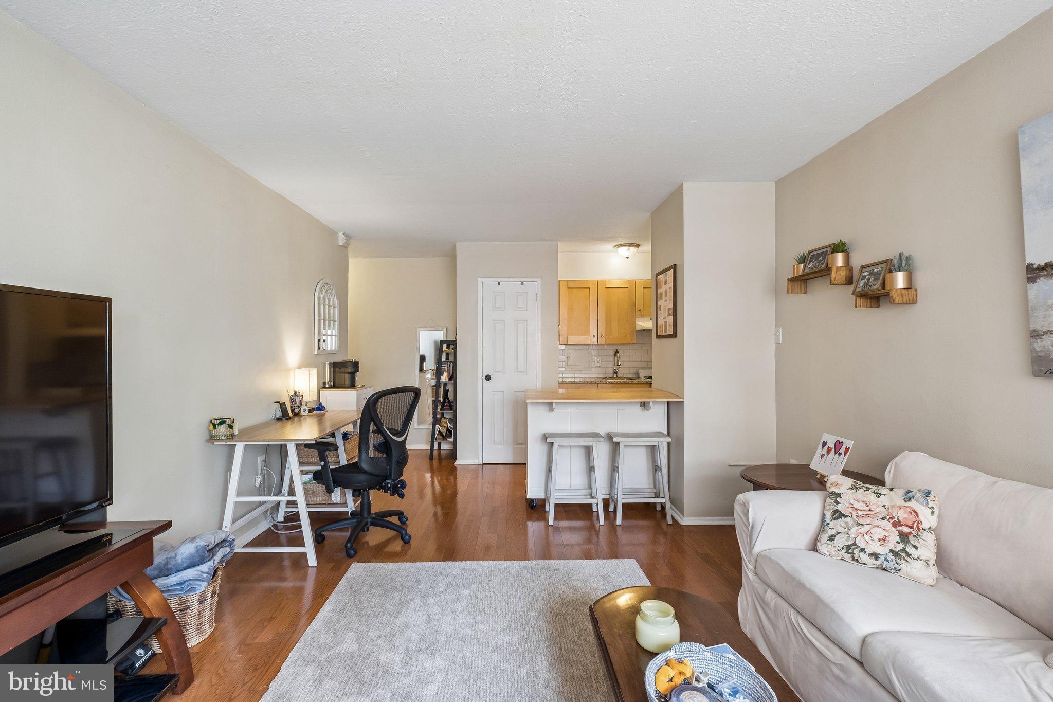 2101 Chestnut Street, Unit 1019 Philadelphia, PA 19103 - Photo 6 of 26
