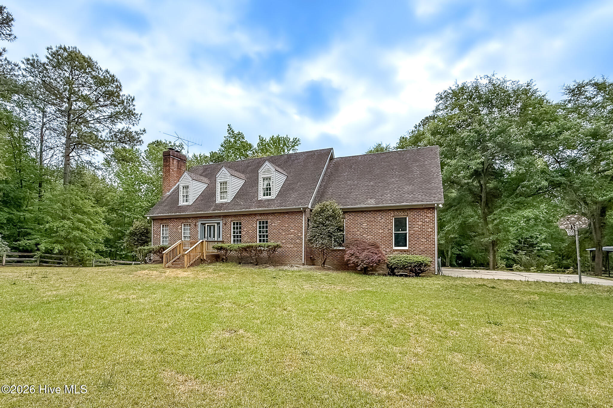 6375 Swanns Station Road Sanford, NC 27332 - Photo 7 of 126 IMG_5236