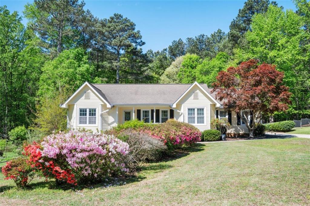 129 Landover Drive Stockbridge, GA 30281 - Photo 2 of 30
