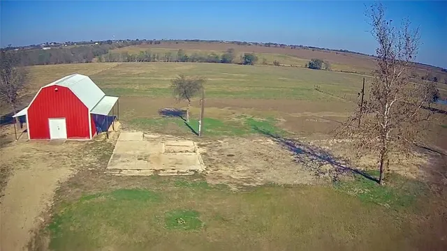 $325,000 | 601 County Road 497, Taylor, TX 76574