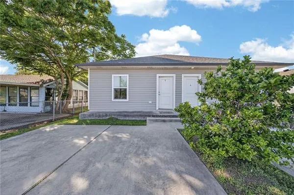 $2,800 | 110 P Street, Unit B, Belle Chasse, LA 70037