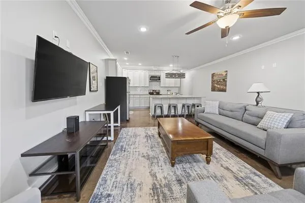 $2,800 | 110 P Street, Unit B, Belle Chasse, LA 70037