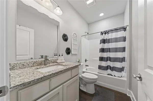 $2,800 | 110 P Street, Unit B, Belle Chasse, LA 70037