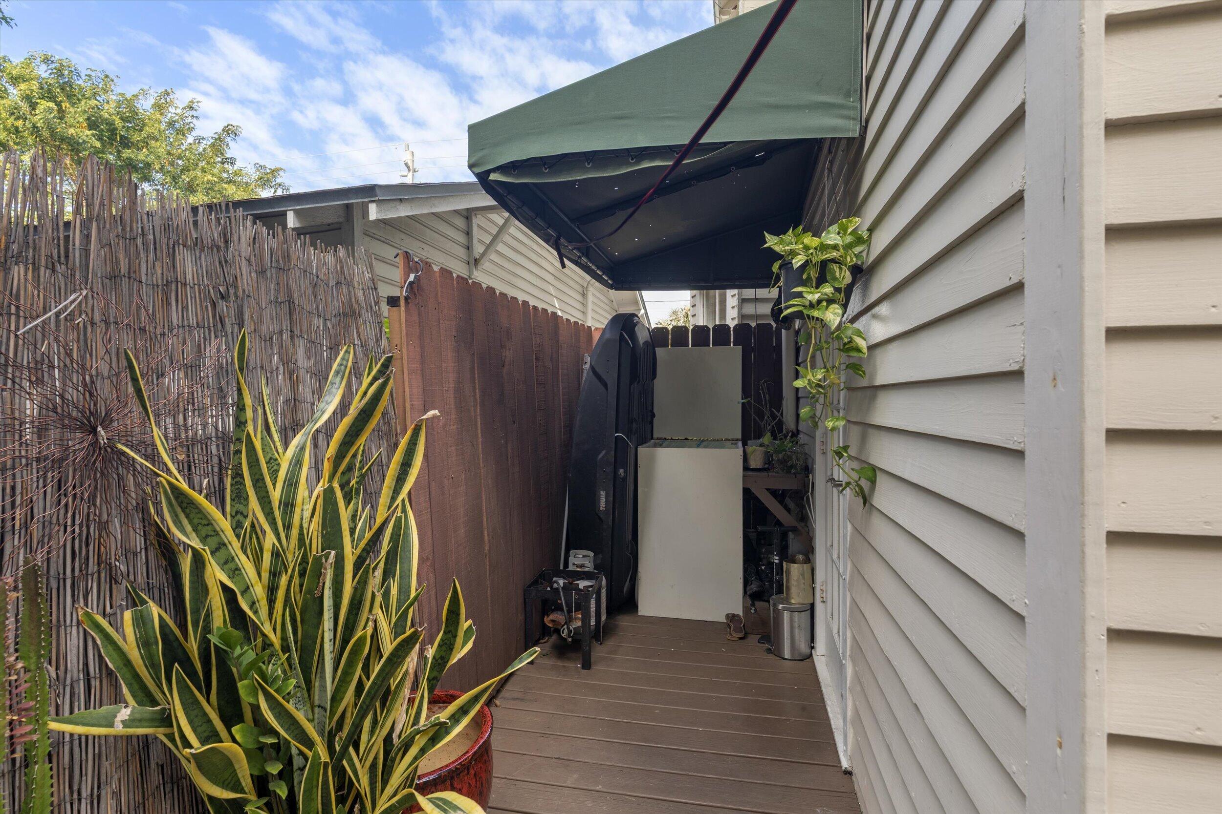 1220 Newton Street, Unit 3 Key West, FL 33040 - Photo 8 of 27 08-008