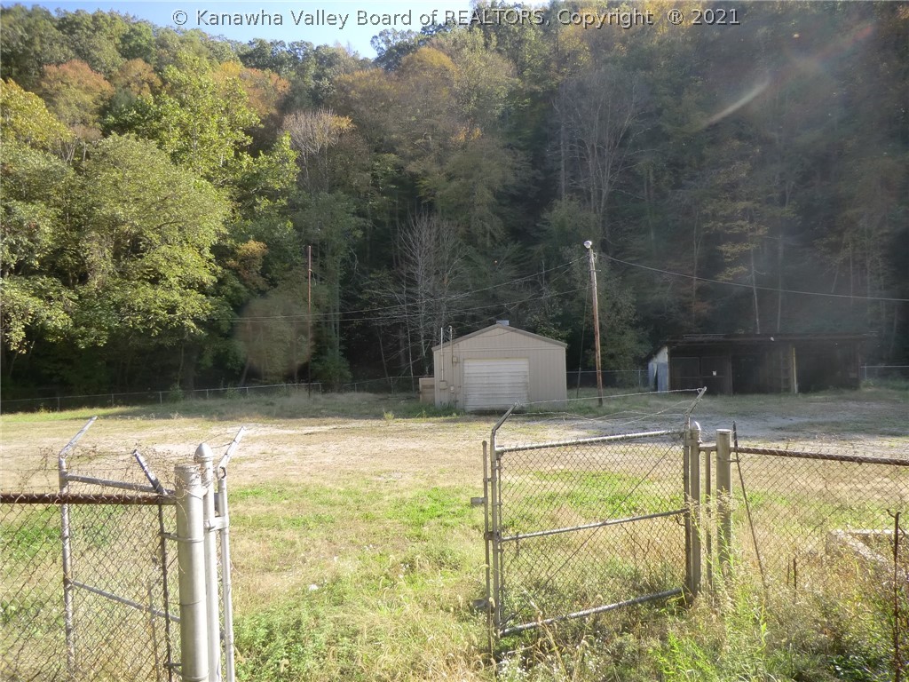 1526 Rutledge Road Charleston, WV 25311 - Photo 4 of 7 Gallery Image 4