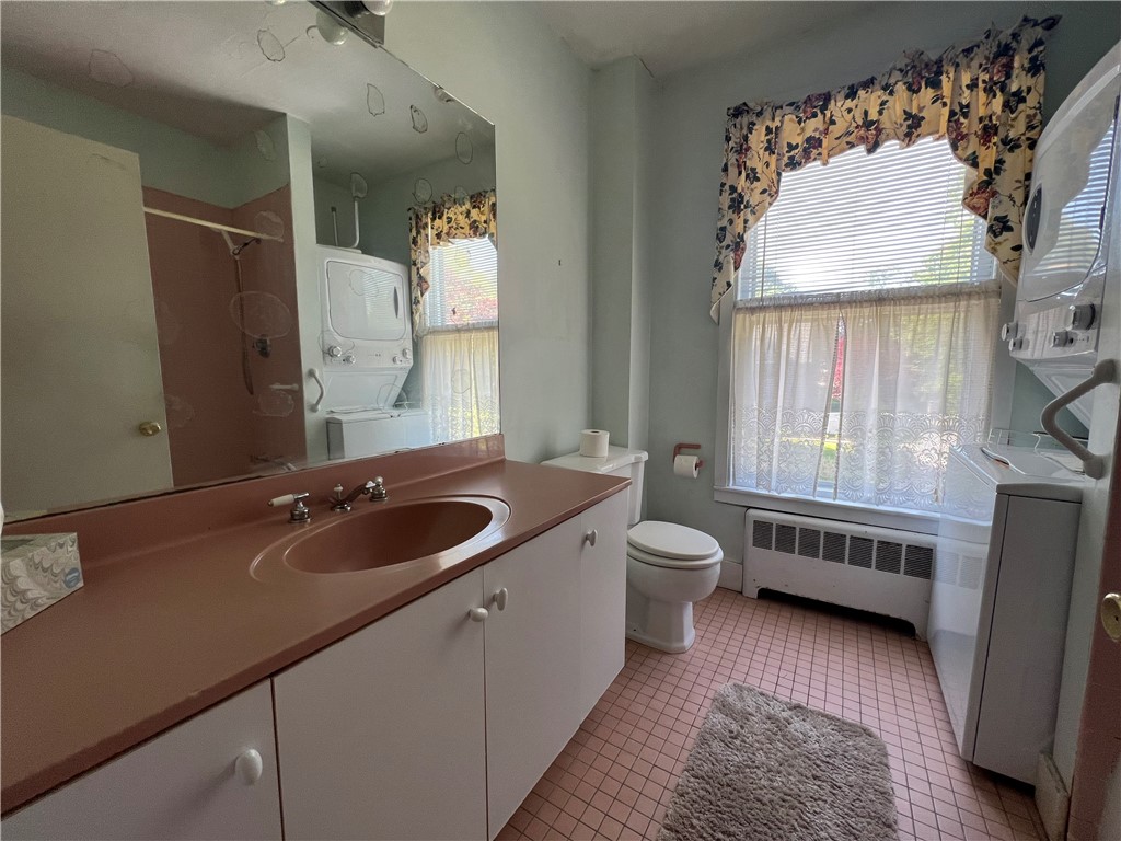 23 Old Beach Road, Unit 3 Newport, RI 02840 - Photo 8 of 8 Gallery Image 8