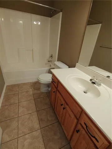 $355,000 | 2507 North 100th Terrace, Kansas City, KS 66109